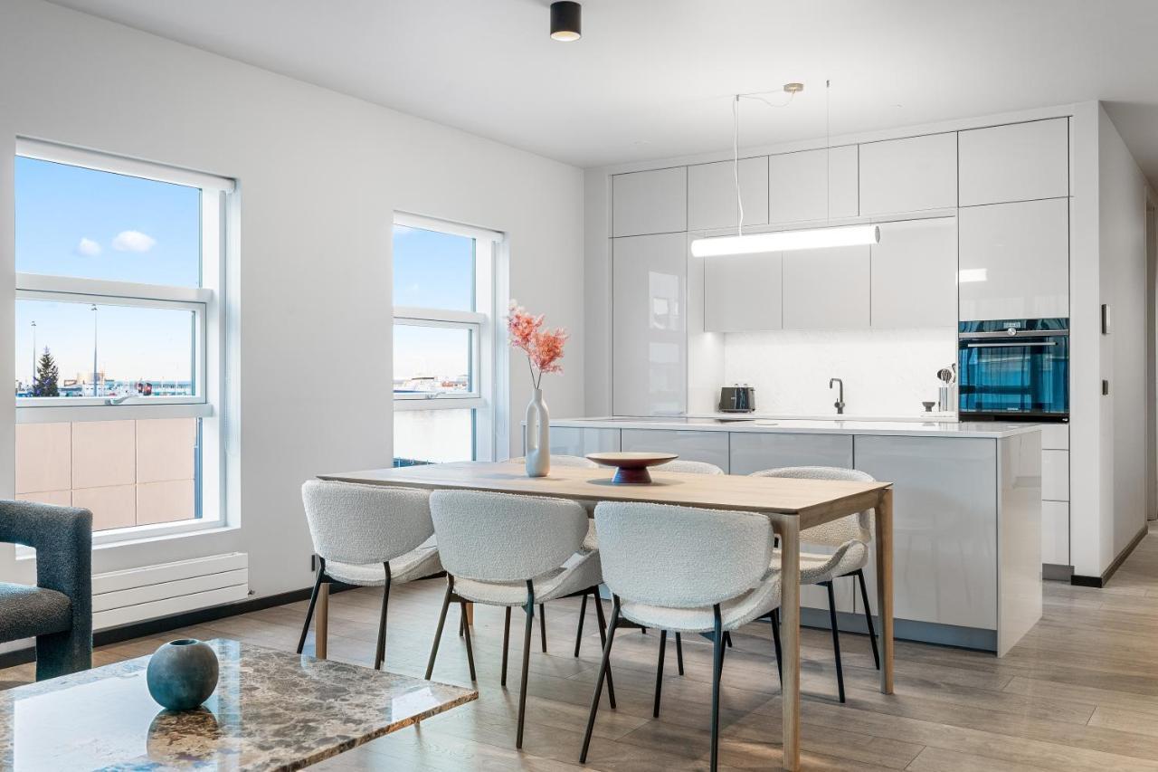 Harbour Lux 3Br & 2Ba In The Heart Of The City With Free Parking Reykjavik Bagian luar foto